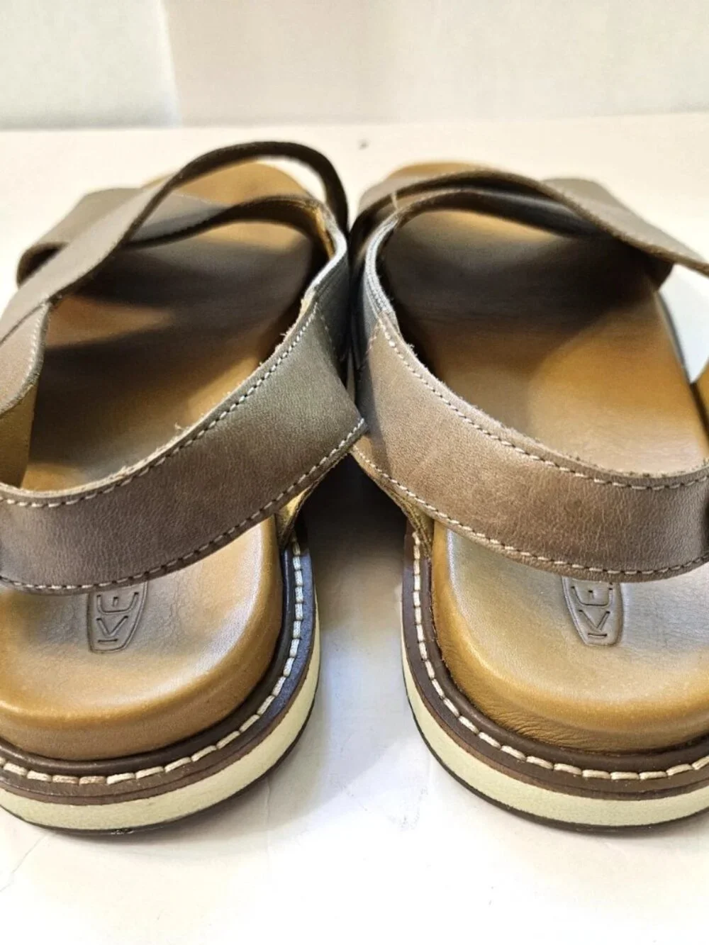 Keen Lana Cross Strap Sandals Brown Leather Women's Size 9.5 Adjustable Strap